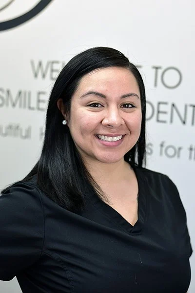 Laura R - Dental Assistant